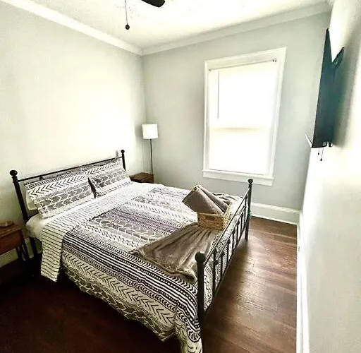 Villa Downtown Charm, 3 Bdr, Near Rest And Bars Winston-Salem